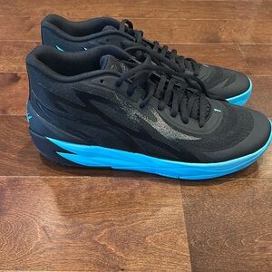 Men’s PUMA basketball M.E.L.O sneakers